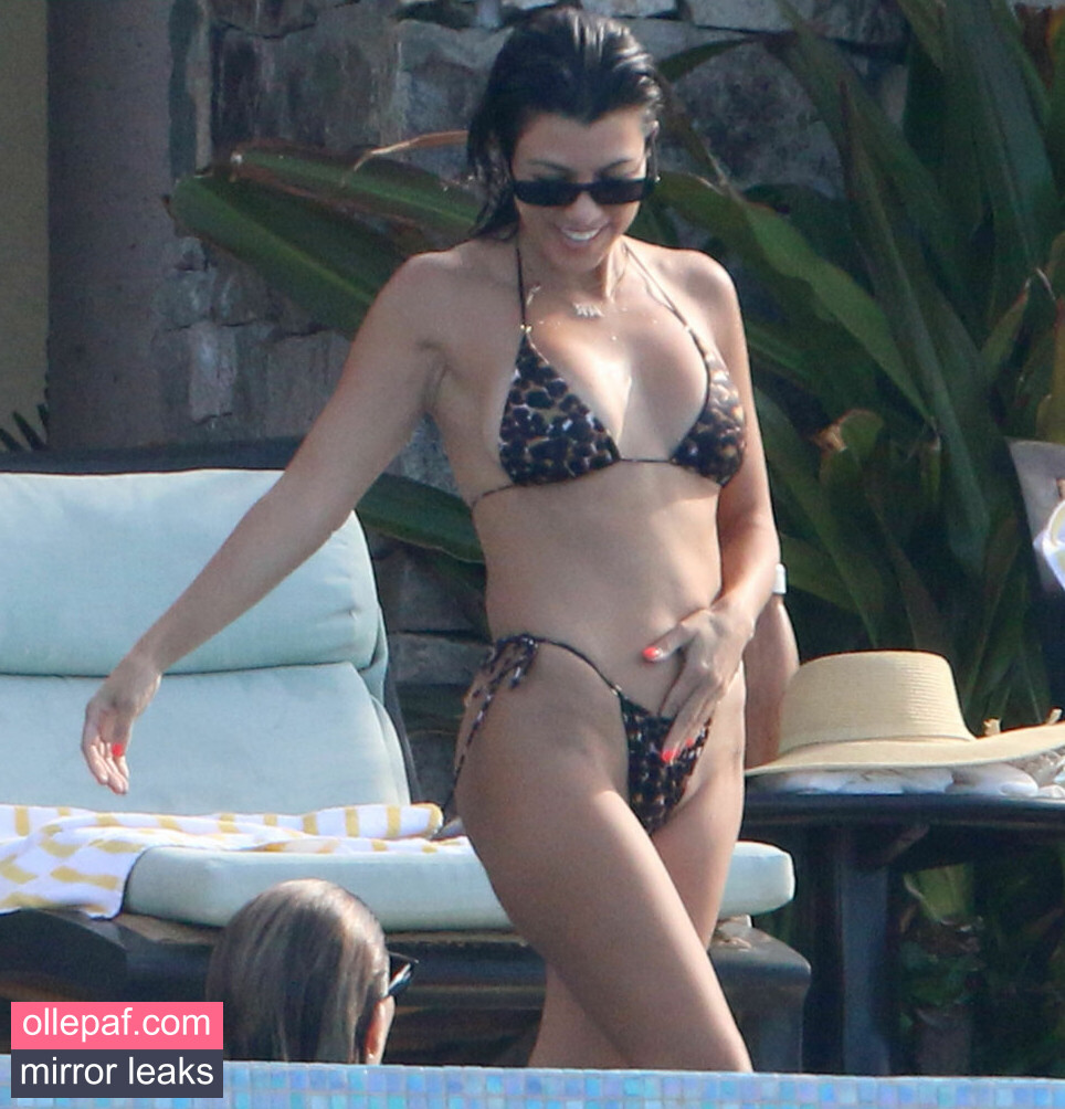 Latest Leaks Kourtney Kardashian Nude #908 - Fapello
