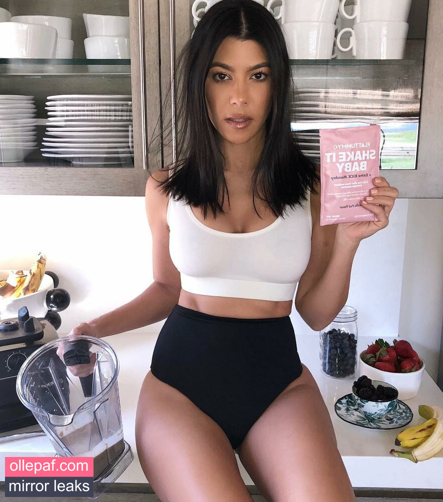 Latest Leaks Kourtney Kardashian Nude #917 - Fapello