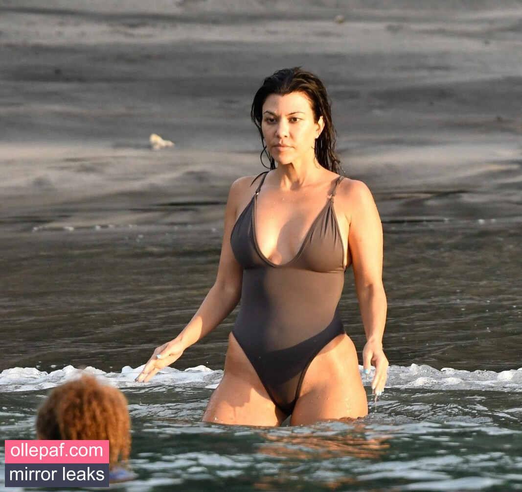 Latest Leaks Kourtney Kardashian Nude #958 - Fapello