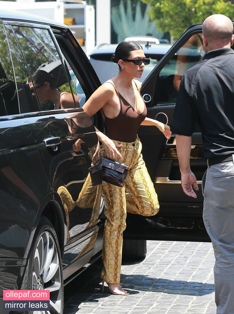 Latest Leaks Kourtney Kardashian Nude #967 - Fapello