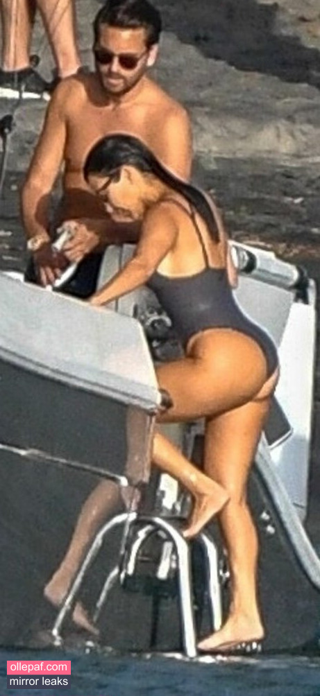 Latest Leaks Kourtney Kardashian Nude #983 - Fapello