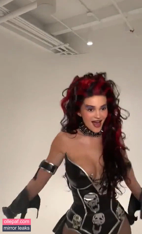 Latest Leaks Kylie Jenner Nude #580 - Fapello