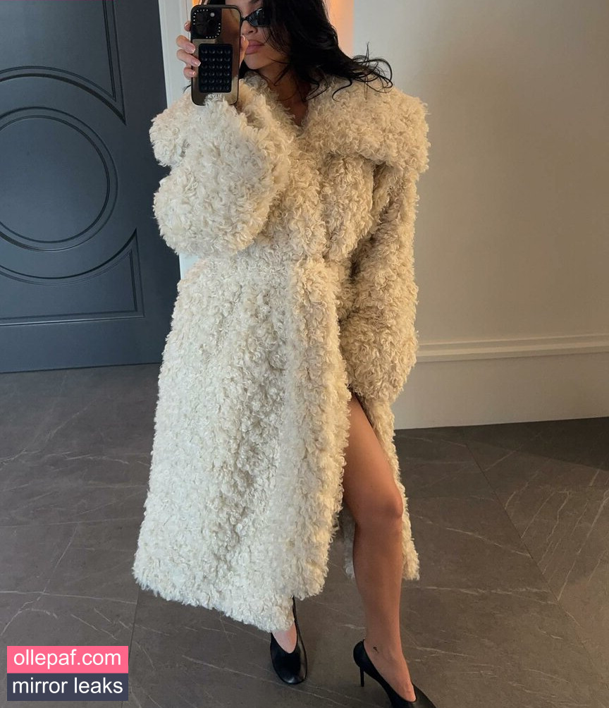 Latest Leaks Kylie Jenner Nude #99 - Fapello