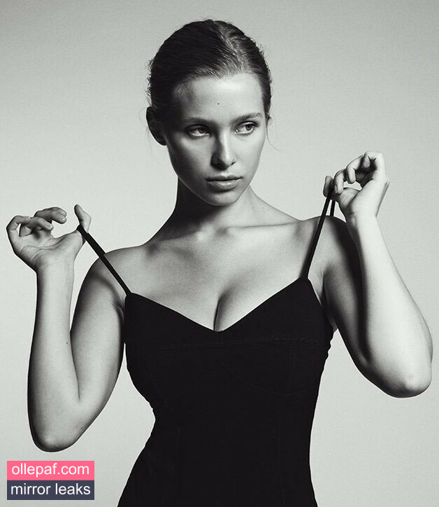 Laura Oganessian Nude Leaks OnlyFans - Fapello