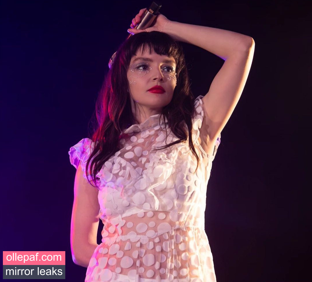 Lauren Mayberry Nude Leaks OnlyFans #282 - Fapello