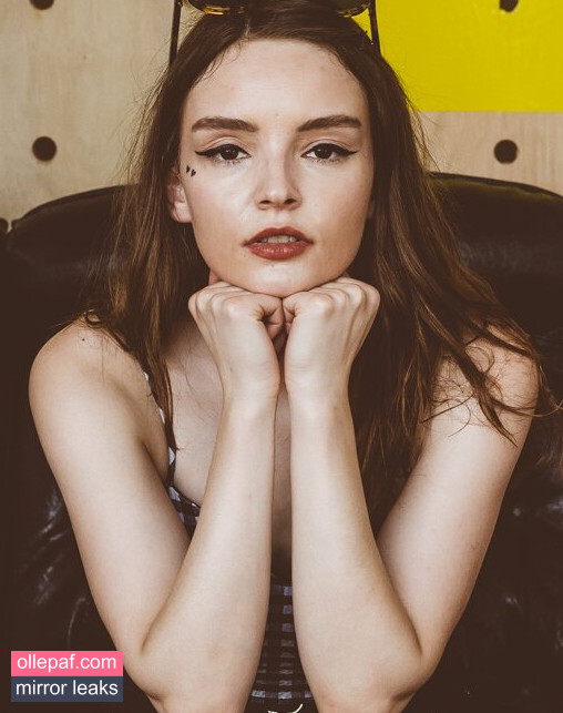 Lauren Mayberry Nude Leaks OnlyFans #303 - Fapello