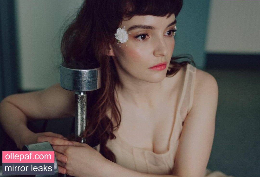 Lauren Mayberry Nude Leaks OnlyFans #55 - Fapello