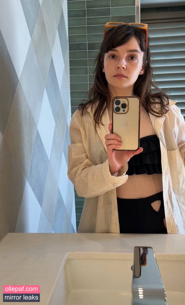 Lauren Mayberry Nude Leaks OnlyFans #79 - Fapello