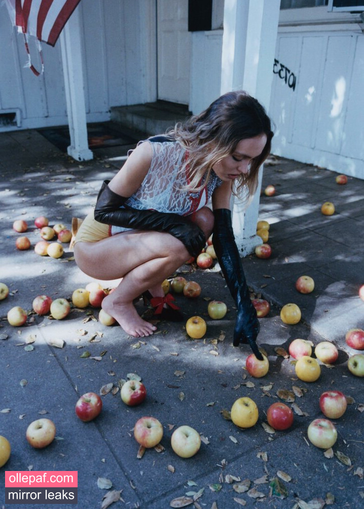 Latest Leaks Lily-Rose Depp Nude #2 - Fapello
