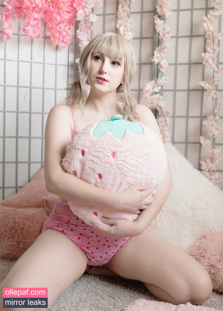 Latest Leaks littlelilycos Nude #4 - Fapello