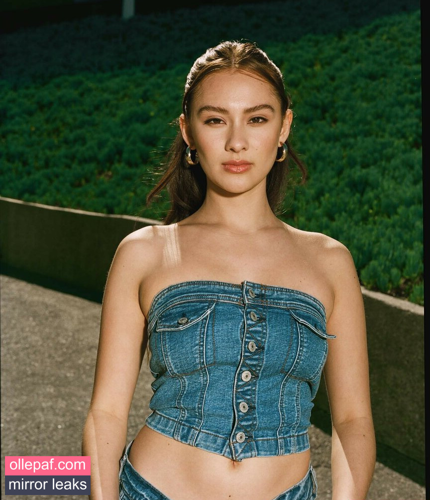 Latest Leaks Lola Tung Nude #70 - Fapello