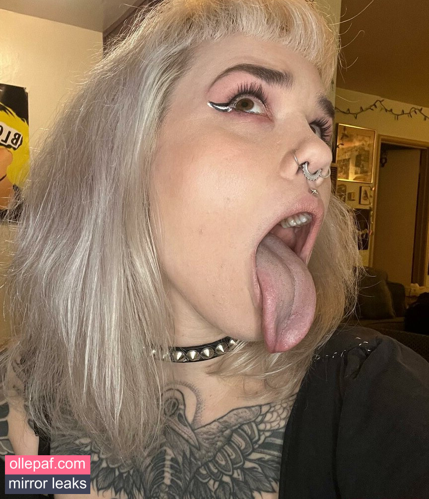Latest Leaks Long Tongue Fetish Nude #128 - Fapello