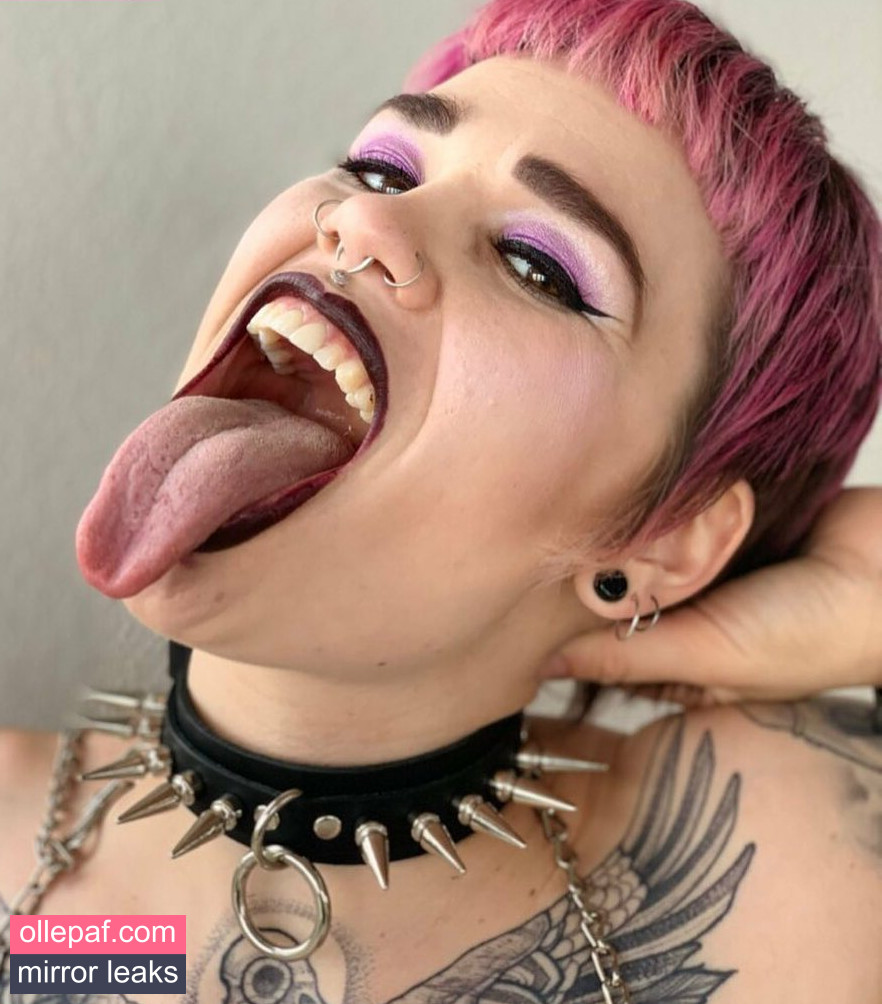 Latest Leaks Long Tongue Fetish Nude #129 - Fapello