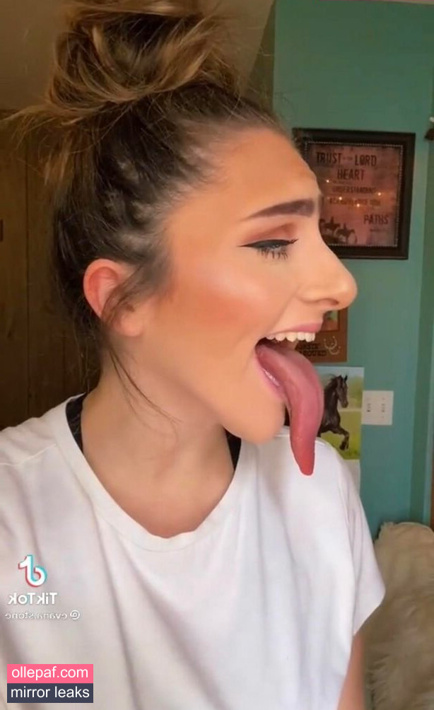 Latest Leaks Long Tongue Fetish Nude #189 - Fapello