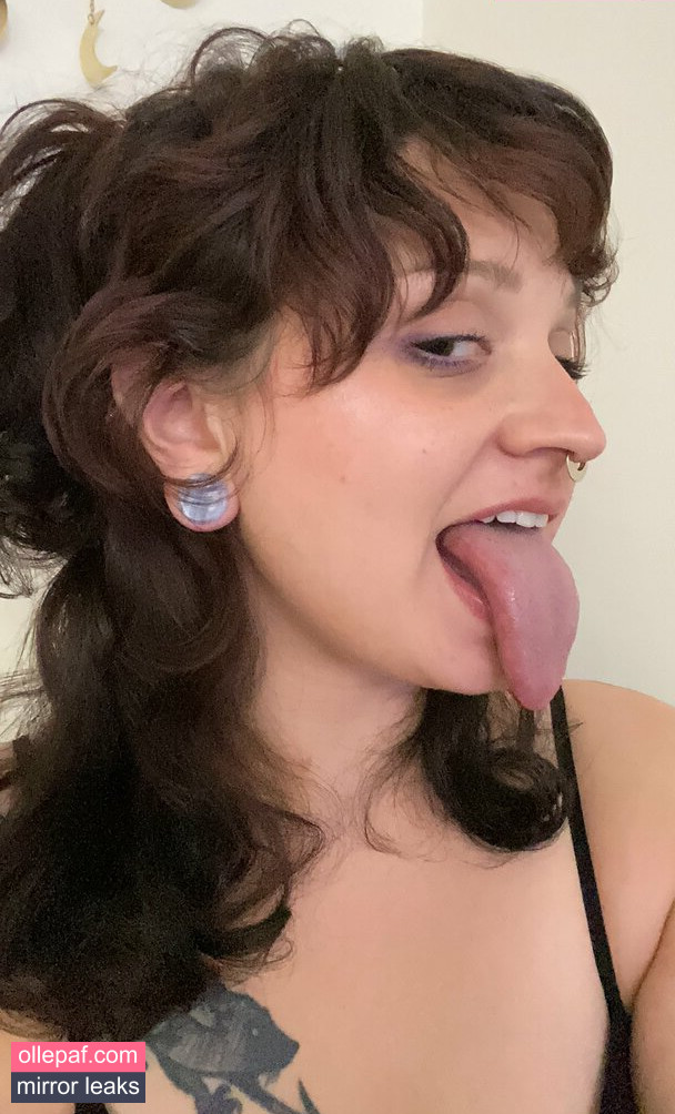Latest Leaks Long Tongue Fetish Nude #237 - Fapello