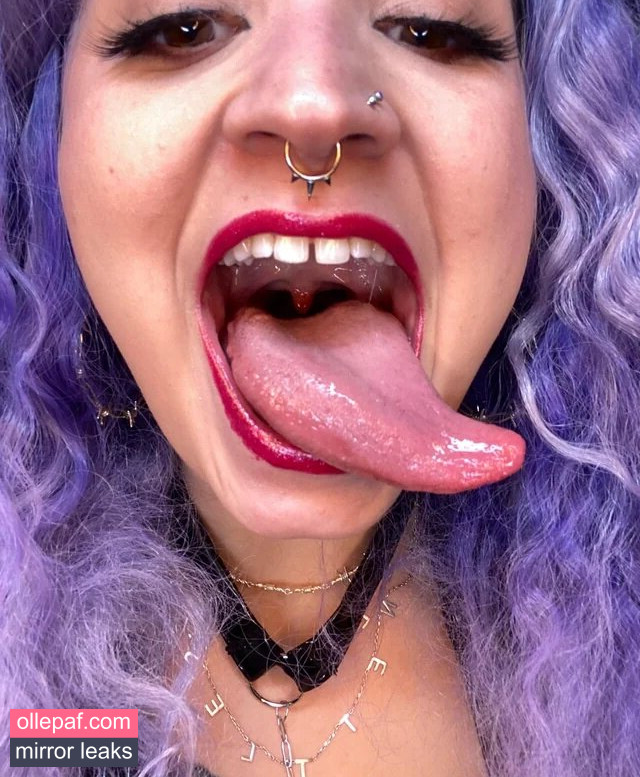 Latest Leaks Long Tongue Fetish Nude #239 - Fapello
