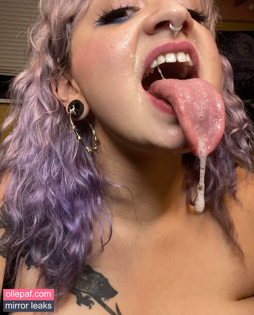 Latest Leaks Long Tongue Fetish Nude #240 - Fapello