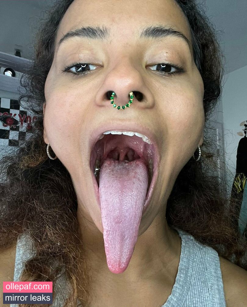 Latest Leaks Long Tongue Fetish Nude #318 - Fapello