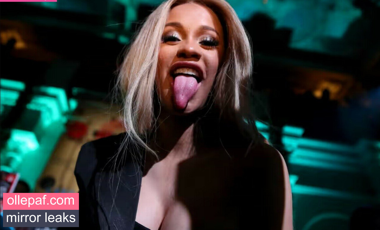 Latest Leaks Long Tongue Fetish Nude #333 - Fapello