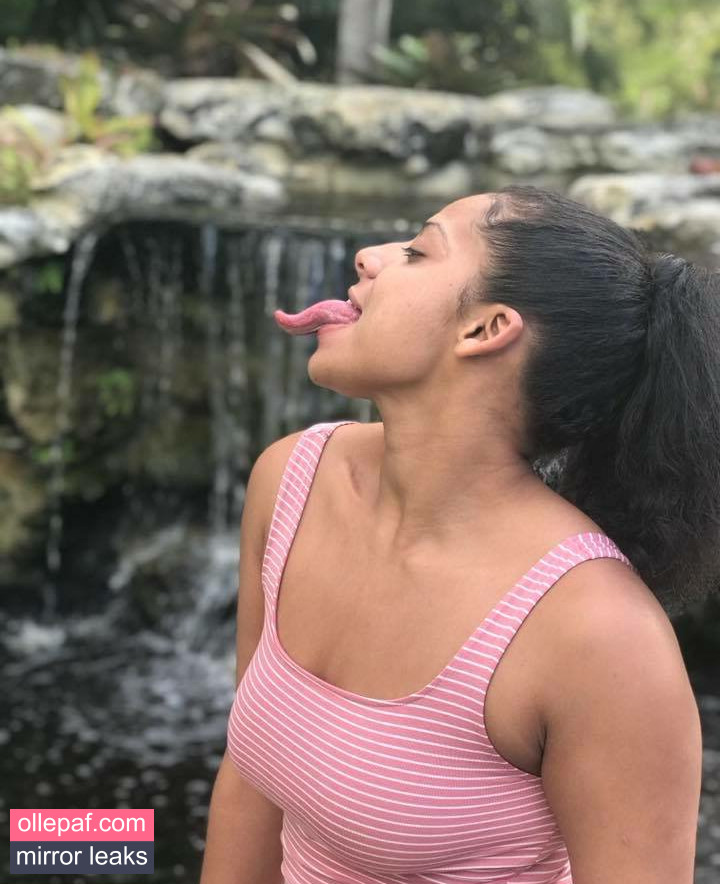 Latest Leaks Long Tongue Fetish Nude #384 - Fapello