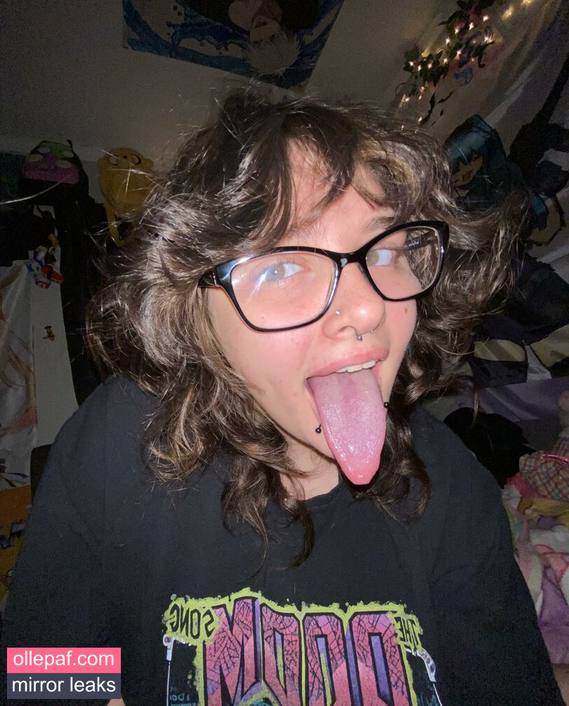 Latest Leaks Long Tongue Fetish Nude #52 - Fapello