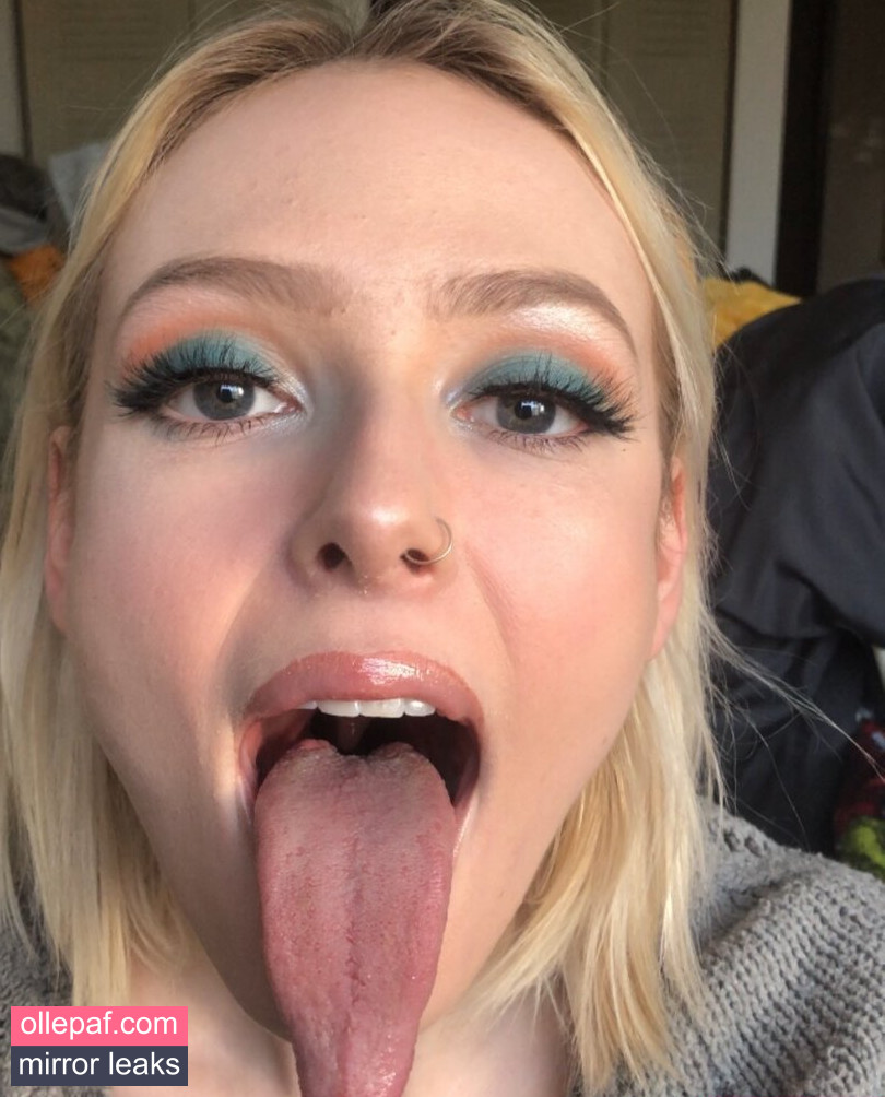 Latest Leaks Long Tongue Fetish Nude #100 - Fapello