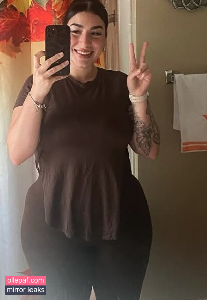 Latest Leaks macaronimicaela Nude #3 - Fapello
