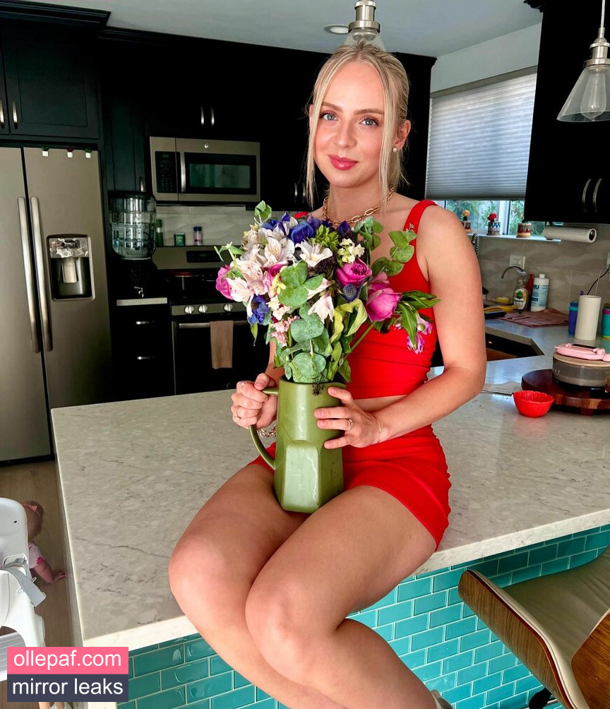 Latest Leaks Madilyn Bailey Nude #8 - Fapello