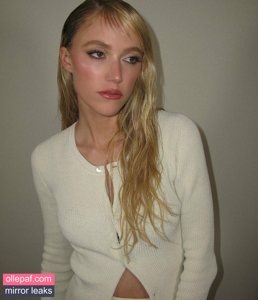 Latest Leaks Maika Monroe Nude #132 - Fapello