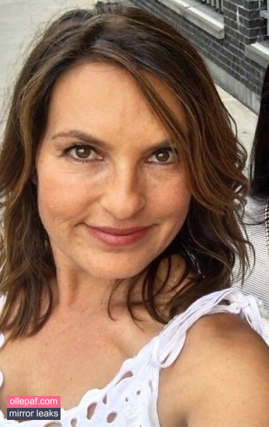 Mariska Hargitay Nude Leaks OnlyFans #94 - Fapello