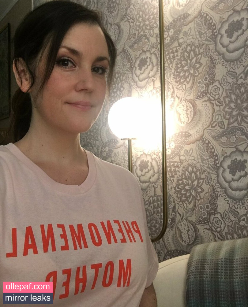 Melanie Lynskey Nude Leaks OnlyFans - Fapello