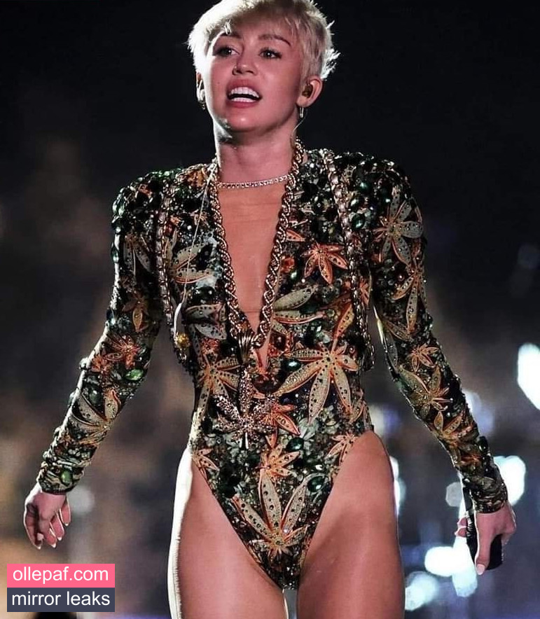 Miley Cyrus Nude Leaks OnlyFans #441 - Fapello