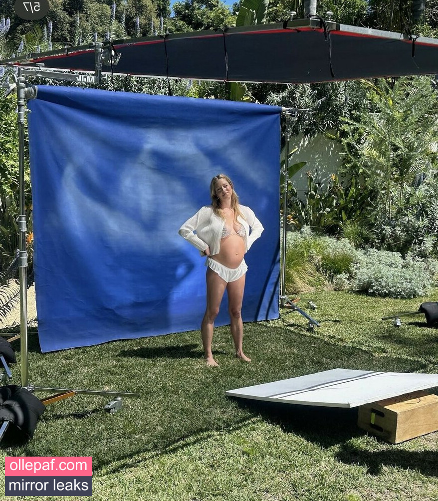 Latest Leaks Molly Baz Nude #26 - Fapello