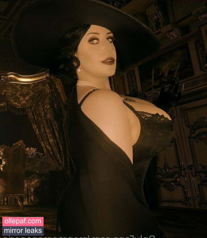 Latest Leaks Monroemenagerie Nude #10 - Fapello