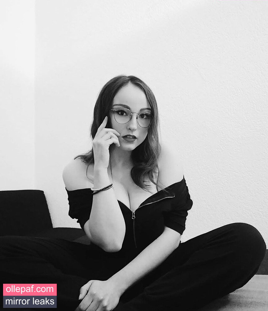 Latest Leaks Oryvllmiee Nude #16 - Fapello