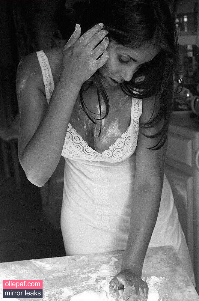 Latest Leaks Padma Lakshmi Nude #199 - Fapello