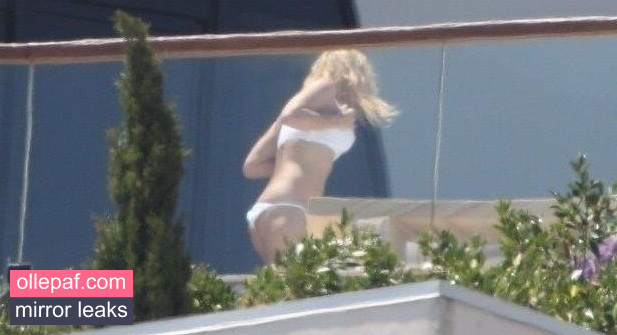 Latest Leaks Pamela Anderson Nude #57 - Fapello