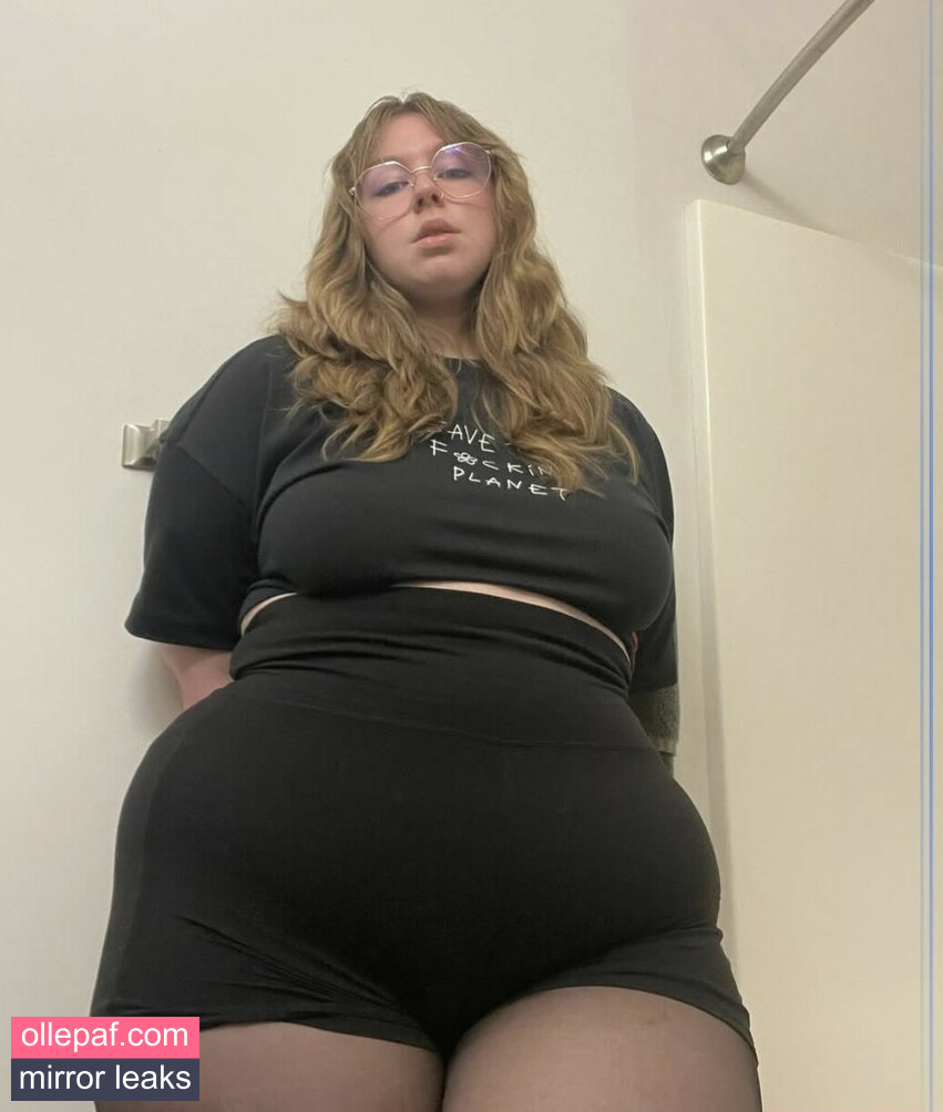 Latest Leaks Peachydeluxx Nude #4 - Fapello