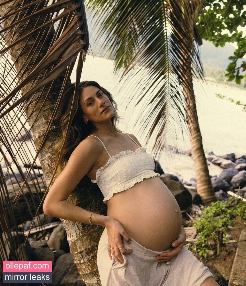 Latest Leaks Pregnant Celebs Nude #2 - Fapello