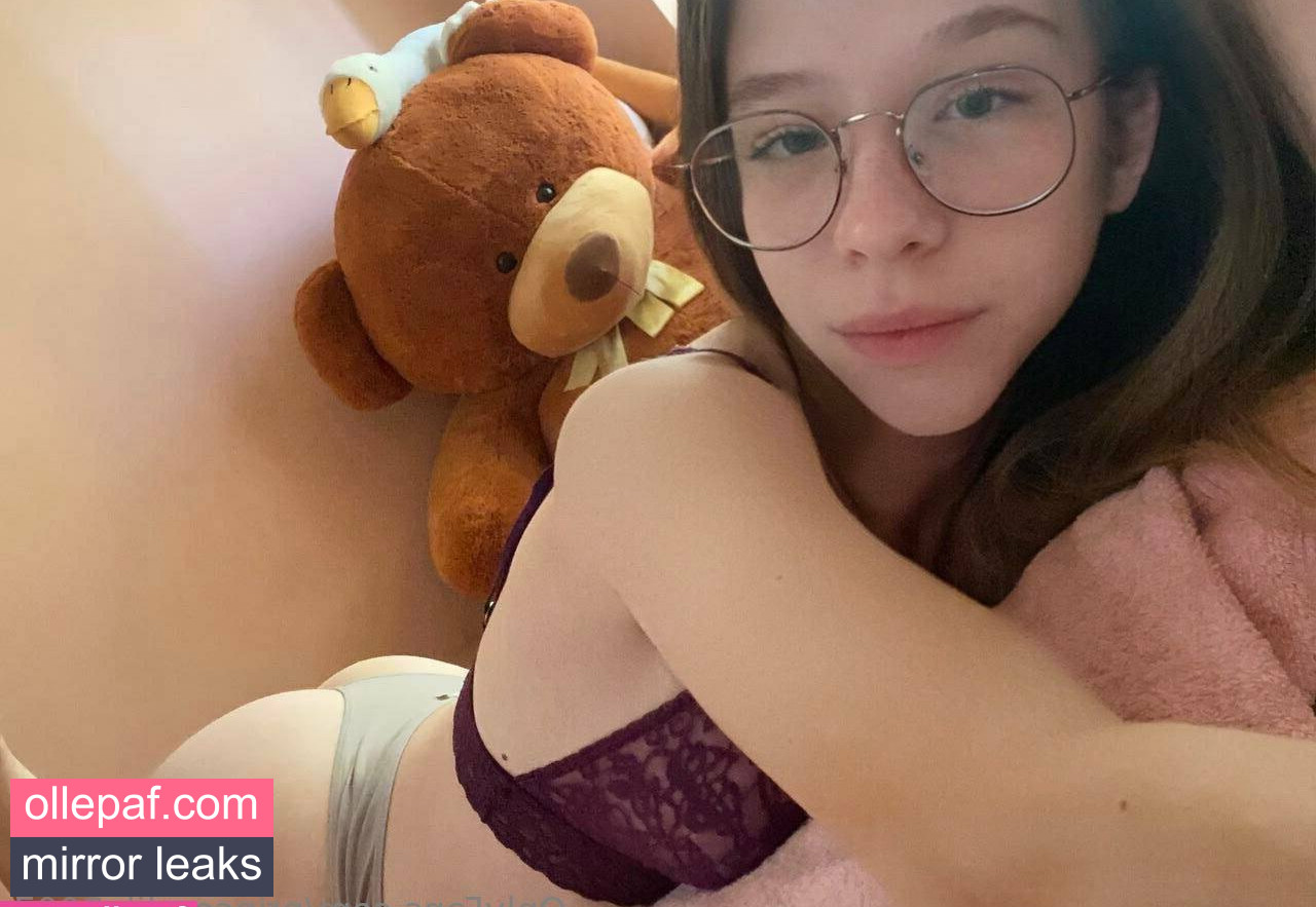 Latest Leaks Create and Fuck your AI Girlfriend 💦 Nude #16 - Fapello