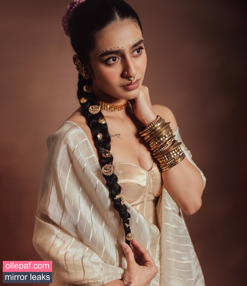 Latest Leaks Priya Prakash Varrier Nude #16 - Fapello