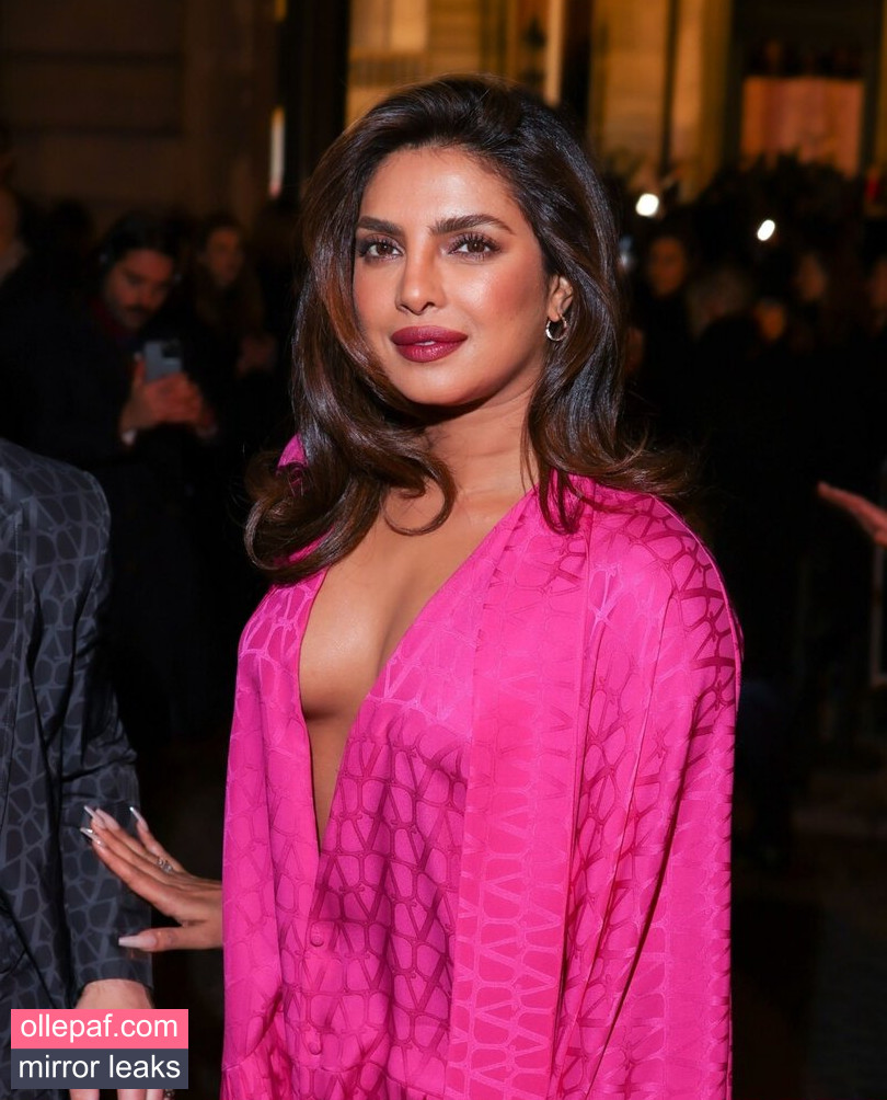 Latest Leaks Priyanka Chopra Nude #11 - Fapello