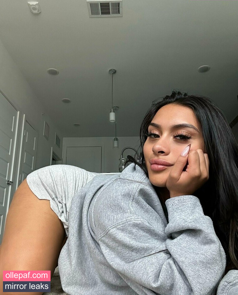Latest Leaks Queendreaa Nude #6 - Fapello