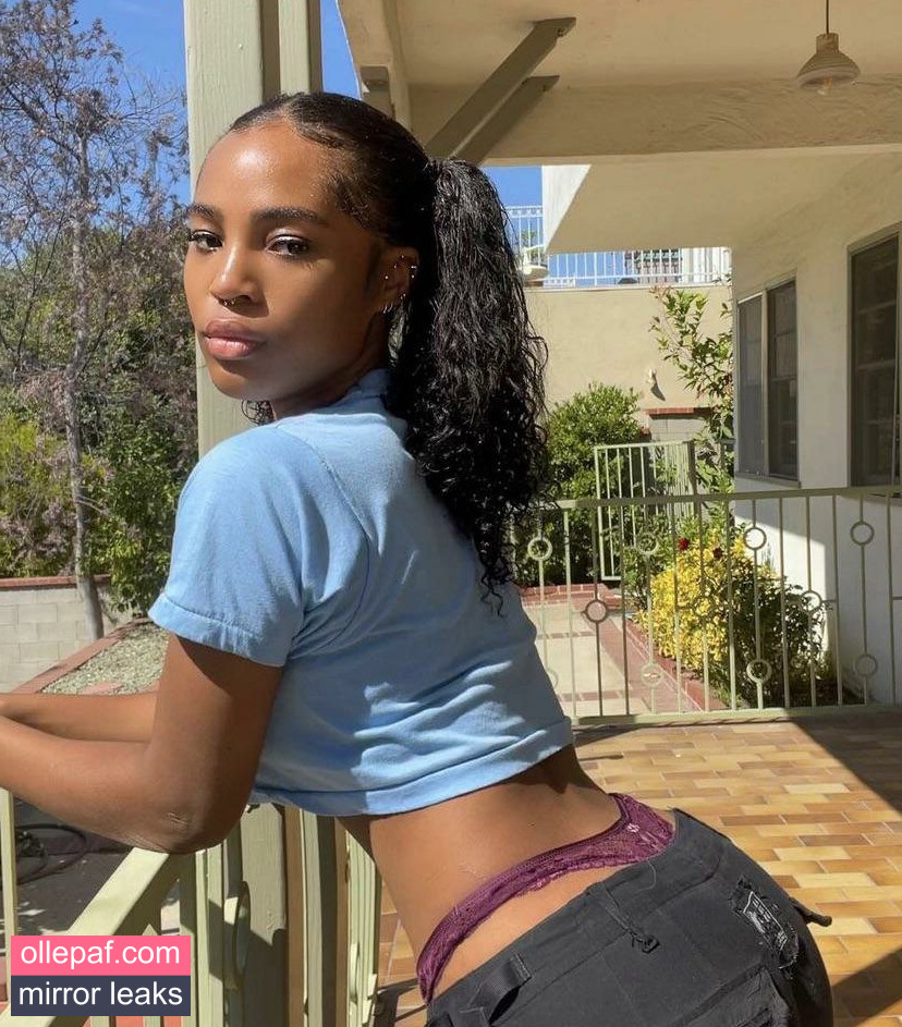 Latest Leaks Quenlin Blackwell Nude #200 - Fapello