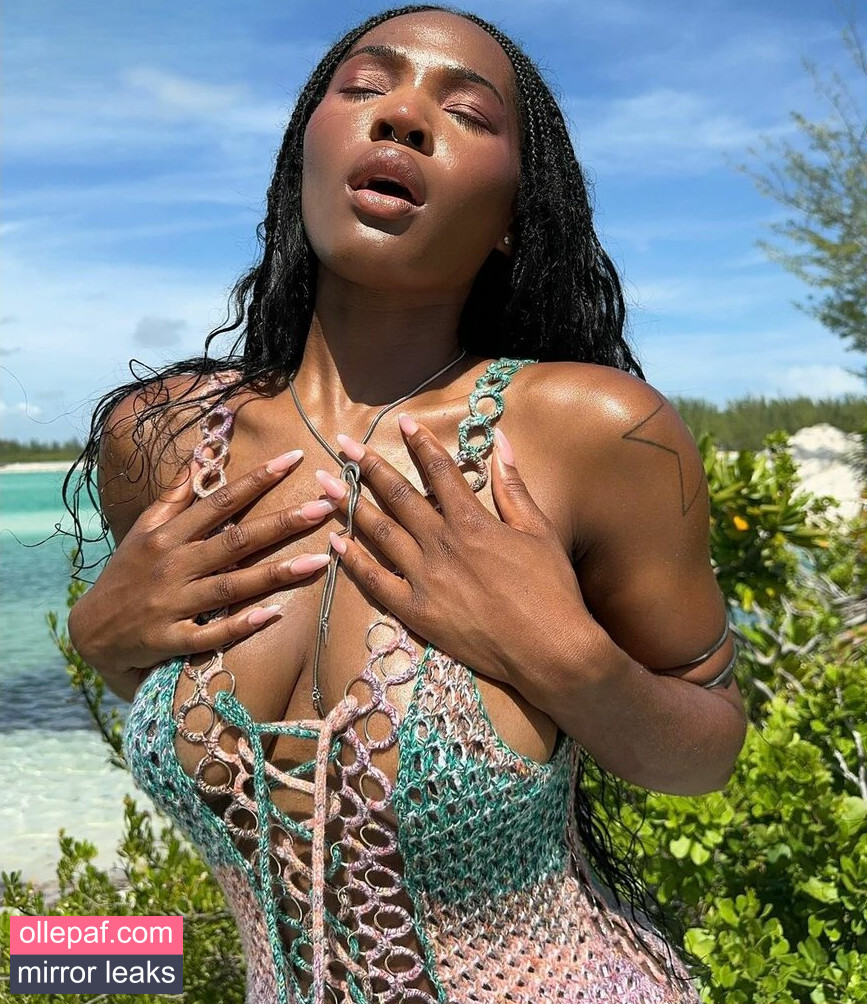 Latest Leaks Quenlin Blackwell Nude #98 - Fapello