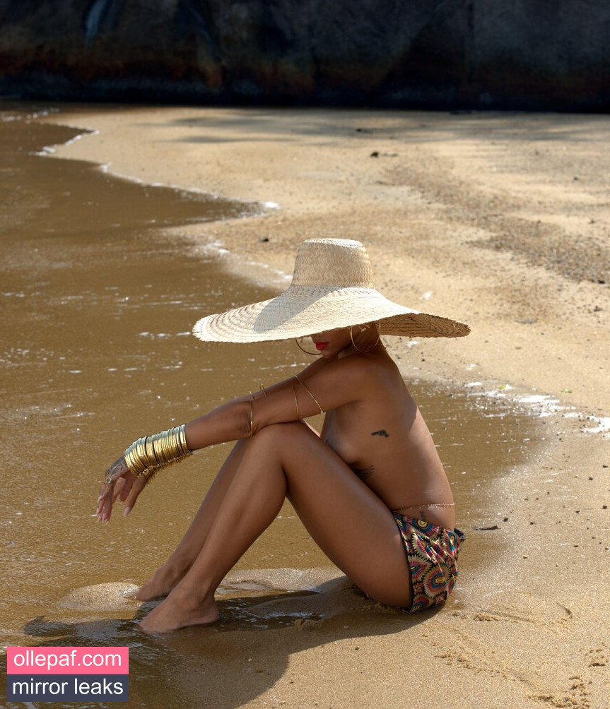 Latest Leaks Rihanna Nude #129 - Fapello