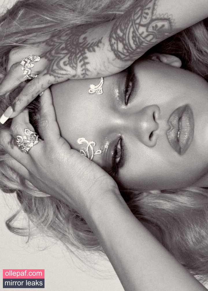Latest Leaks Rihanna Nude #1307 - Fapello