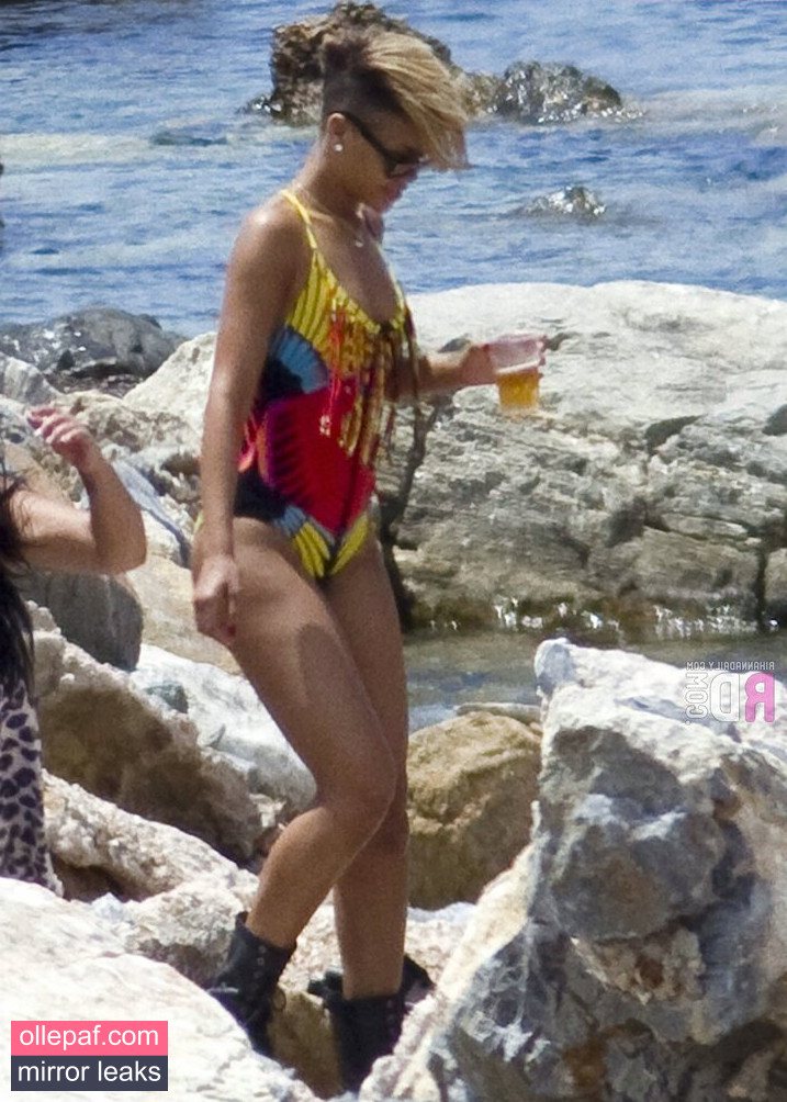 Latest Leaks Rihanna Nude #1319 - Fapello