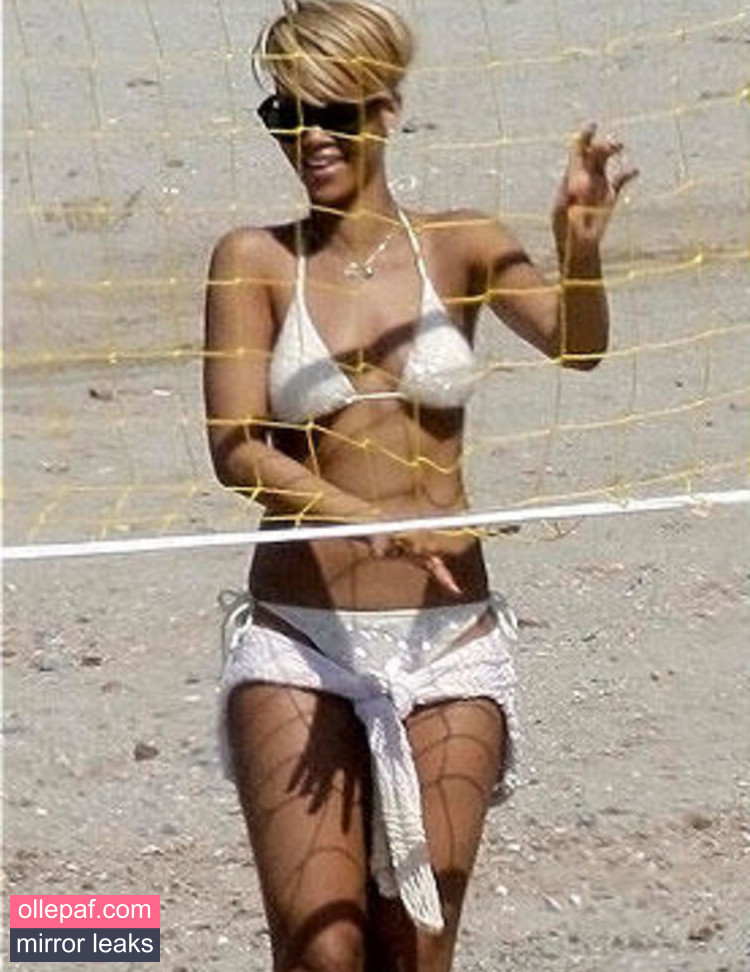 Latest Leaks Rihanna Nude #1323 - Fapello