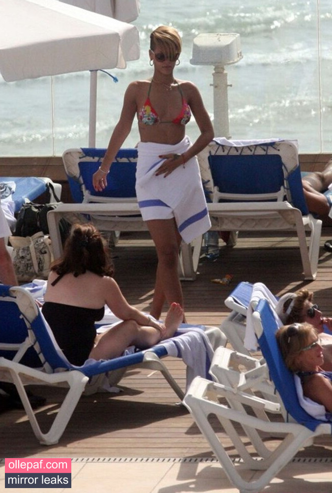 Latest Leaks Rihanna Nude #1331 - Fapello
